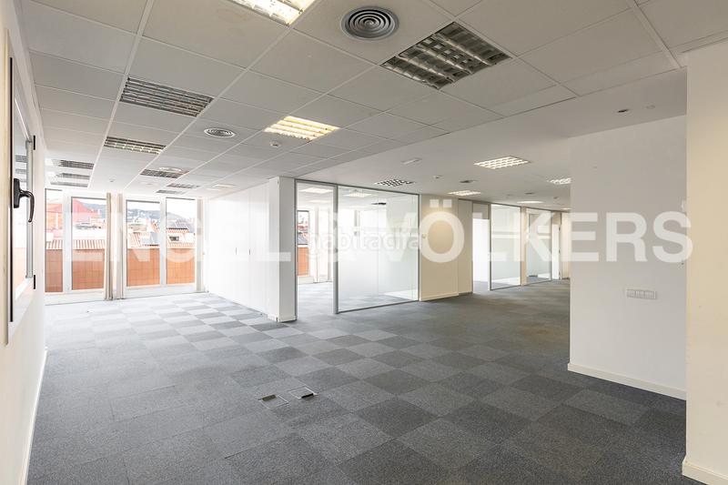 Foto d9ec44a6-09c3-4e39-b664-4b061dbd55e8. Rent office space with parking in Sant Gervasi - Galvany Barcelona