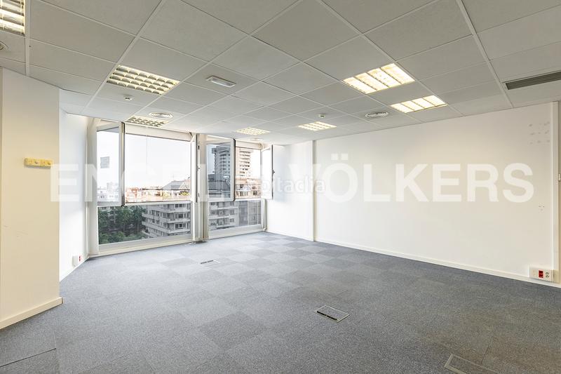 Foto e8cdfecb-a452-4726-88a5-57969577a47e. Rent office space with parking in Sant Gervasi - Galvany Barcelona