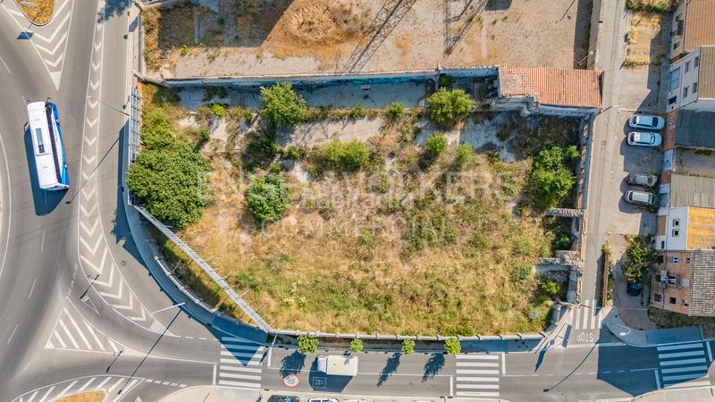 Foto a4c41d5e-e352-4baf-b581-2cd0cbdd2b20. Terrain résidentiel dans Font dels Capellans - Sagrada Familia Manresa