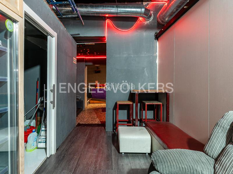 Foto 37675136-1306-463d-a049-e4c0d91b4dcb. Alquiler local comercial local en traspaso en eixample en Barcelona