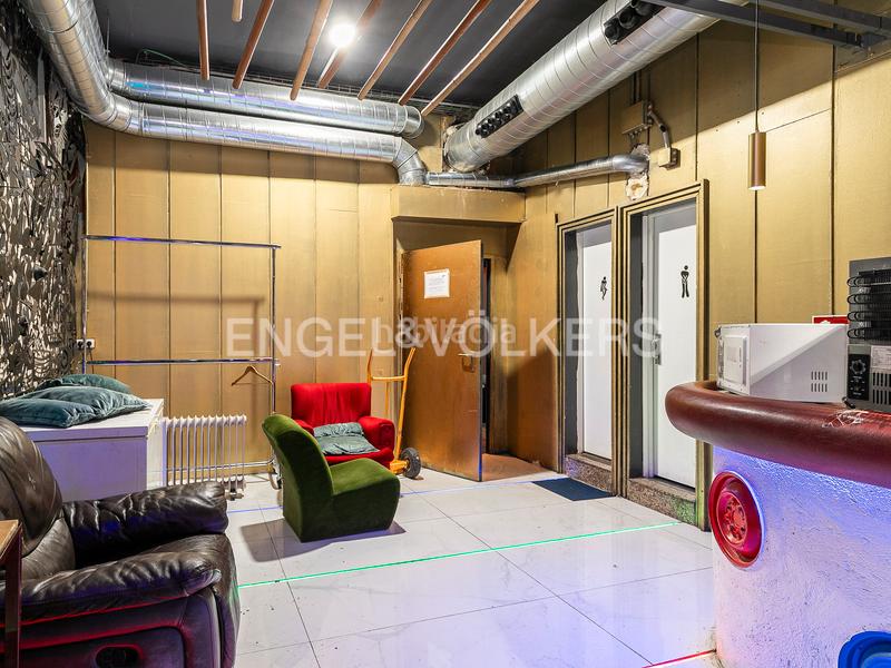Foto eab30bd3-351d-457b-946a-fbce1195655d. Alquiler local comercial local en traspaso en eixample en Barcelona