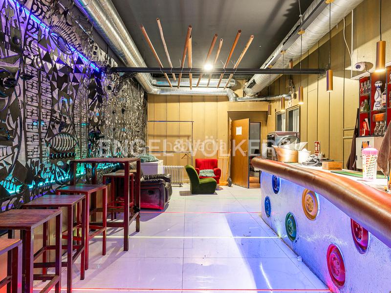 Foto ed3be2c8-c0cf-440e-93a1-7826f8406e19. Alquiler local comercial local en traspaso en eixample en Barcelona