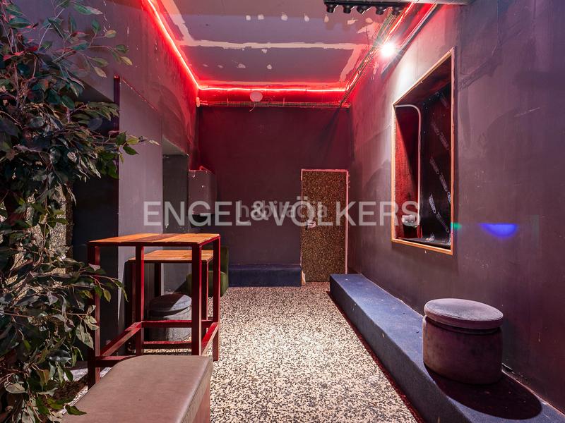 Foto 1a45ba0c-0c21-478d-afbe-19a94efde8f7. Location local commercial dans Dreta de l´Eixample Barcelona