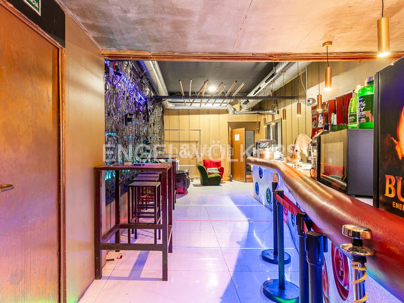 Foto aff06058-b247-453c-b0ab-63d71ad80c3a. Location local commercial dans Dreta de l´Eixample Barcelona