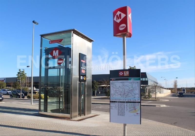 Foto 933f0f7b-42a7-4d39-bf8e-5f1520292850. Solar industrial  en Sant Cosme-La Granja Prat de Llobregat (El)