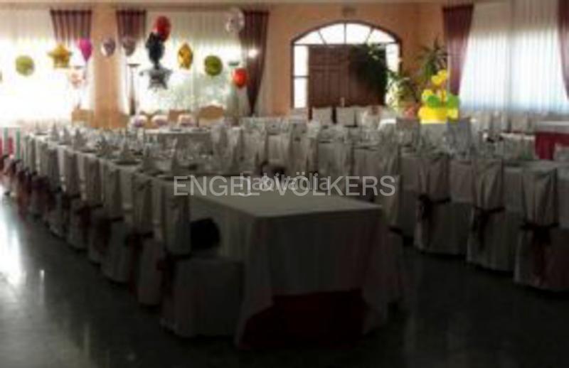 Foto 45200c2e-e8c6-4a71-bbf8-e714623e060f. Local commercial avec chauffage dans Martorell