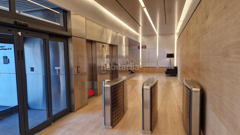 Foto 415cede5-c4f0-4428-adce-5f334ef59104. Lloguer oficina amb aparcament a Sant Josep Hospitalet de Llobregat (L´)