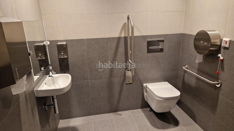 Foto 2a08d407-f7d5-4792-a9f1-5a11bc731179. Affitto ufficio con parcheggio in Sant Josep Hospitalet de Llobregat (L´)