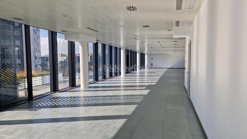 Foto 06a8ab24-0526-403a-9ef8-83afab4d3000. Miete büro mit parking in Sant Josep Hospitalet de Llobregat (L´)