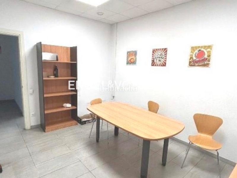 Foto 3808821a-0792-4fa9-89f6-5ab0f57eb747. Local comercial  de 395 m2 muy equipado en Rubí