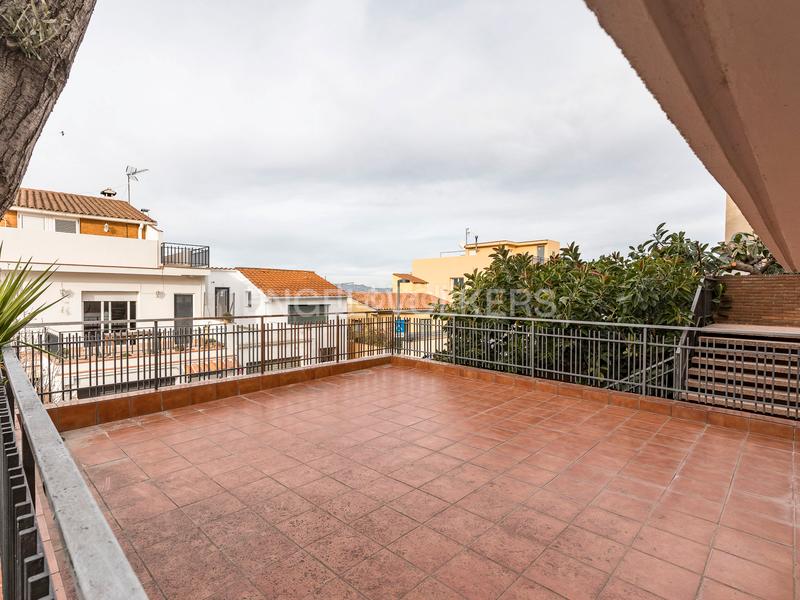 Foto 33f4b392-58a1-4152-9931-54fd0ad33067. Wohngrundstück in Centre Sant Just Desvern