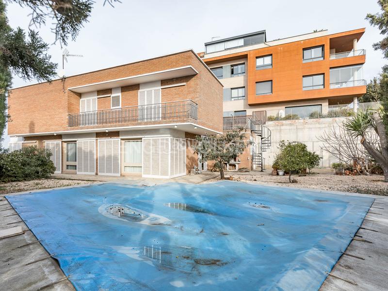 Foto 8fccea7f-1d6d-4626-a7cc-d389125e1335. Wohngrundstück in Centre Sant Just Desvern