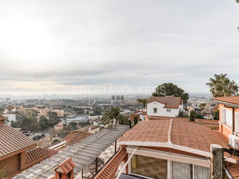 Foto 9a52f7ec-8562-4a71-b737-23e583bd3069. Wohngrundstück in Centre Sant Just Desvern