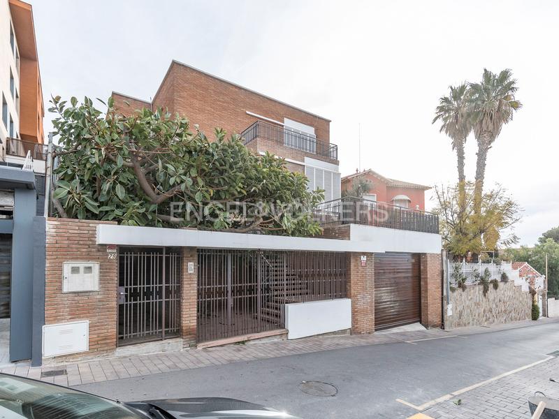 Foto da5e539e-ecfc-4d70-89fb-6aac7496ee02. Wohngrundstück in Centre Sant Just Desvern