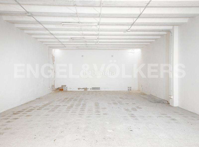 Foto 469e472d-64f1-423a-ab61-c43914f620d7. Local comercial a La Bordeta Barcelona