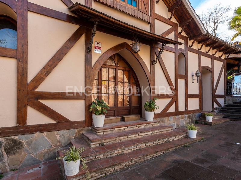 Foto 02e92ea9-d8f3-4b88-88ee-92a93a7a1964. Local commercial dans Vallirana