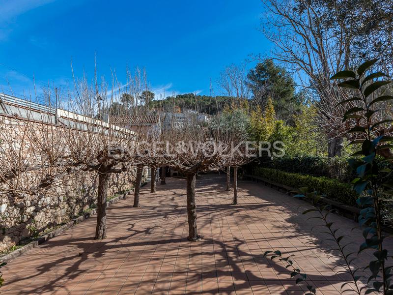 Foto 179b2d73-5640-4395-a64a-4d0371122461. Local commercial dans Vallirana