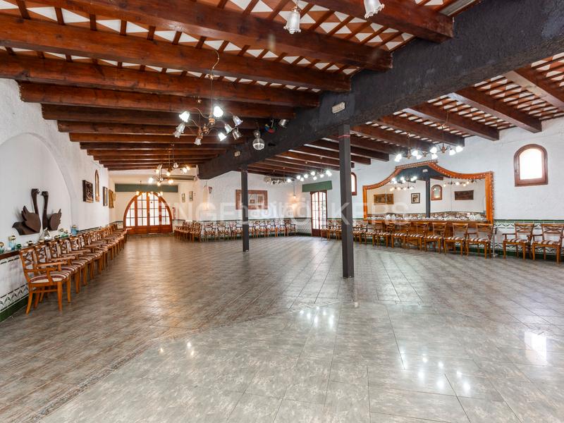 Foto a0b6a266-dd61-45b1-a888-99050e5e16f6. Local commercial dans Vallirana