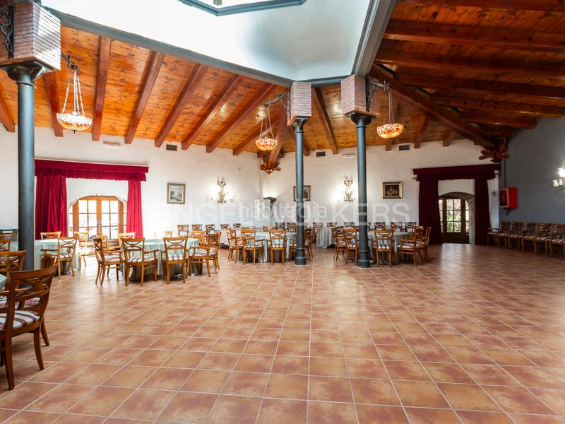 Foto aaa365b0-b4b5-44e0-8ed5-10b435cde170. Local commercial dans Vallirana