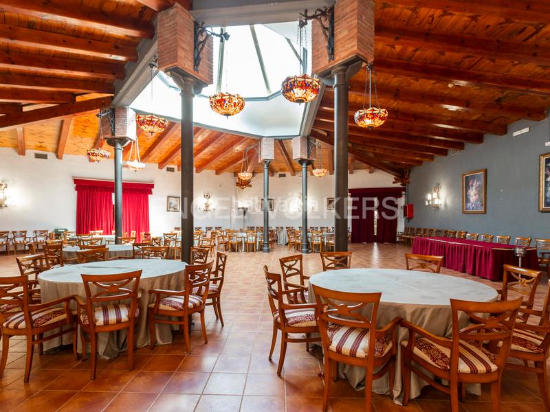 Foto d0e1d970-8c3c-40ac-bff9-e48930f691cf. Local commercial dans Vallirana