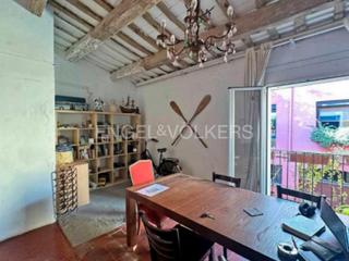 Gebäude in Sant Andreu de Palomar. Propiedad con 4 viviendas para inversores y promotores