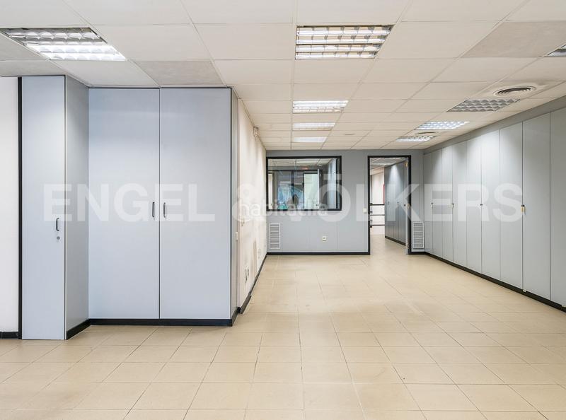 Foto 43250847-016c-4d37-89a4-8600b64988dd. Alquiler local comercial exclusivo local en calle aragón en Barcelona