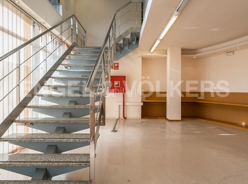 Foto 60f8904e-70fa-413b-9ca2-c952b44d9f7a. Alquiler local comercial exclusivo local en calle aragón en Barcelona