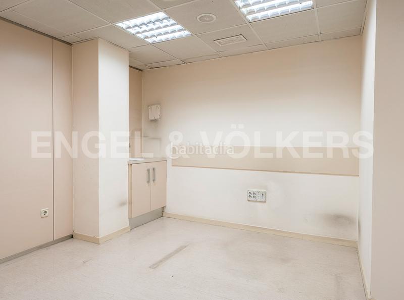 Foto 68fcba01-0852-420b-948b-ebd6ce1a835a. Alquiler local comercial exclusivo local en calle aragón en Barcelona