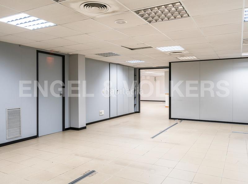 Foto 6ffed019-6078-4925-9de3-ffa7697c44f7. Alquiler local comercial exclusivo local en calle aragón en Barcelona