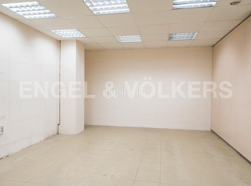 Foto 93f36017-a009-4a62-a3c9-63d3db1a3215. Alquiler local comercial exclusivo local en calle aragón en Barcelona