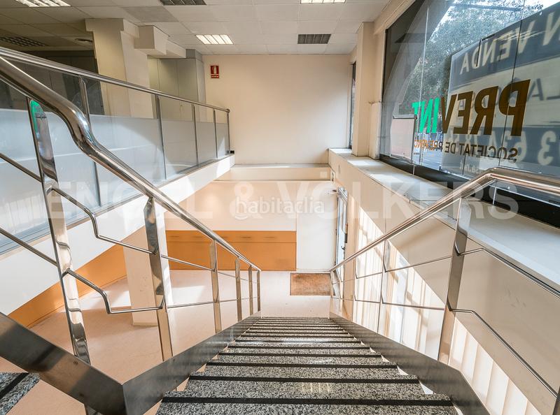 Foto b557fe4f-7181-462a-b803-b04d1d3a694e. Alquiler local comercial exclusivo local en calle aragón en Barcelona