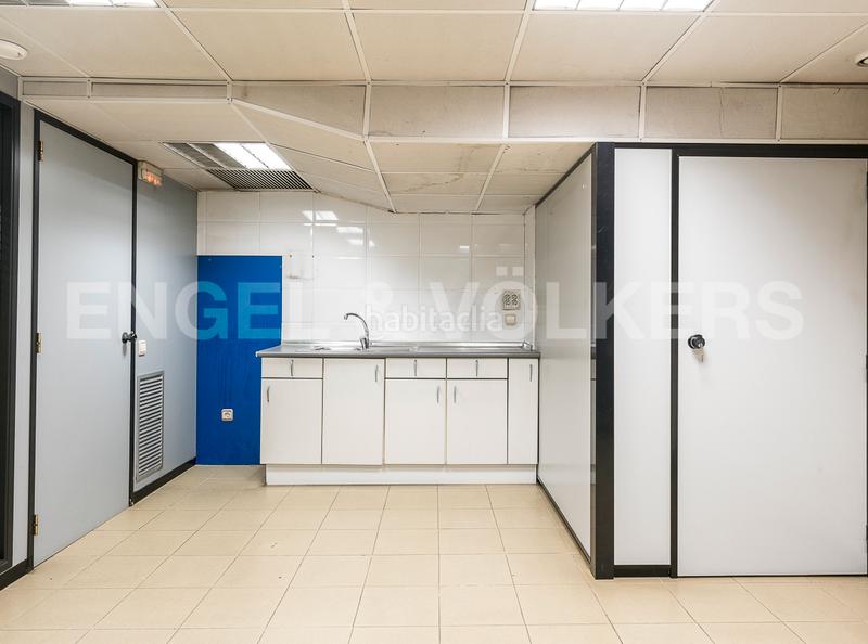 Foto de54ba08-2239-4f8b-b88a-1846bbe823d7. Alquiler local comercial exclusivo local en calle aragón en Barcelona