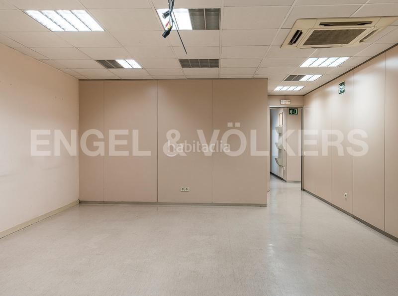 Foto 8737b71c-ceb8-4b23-86d3-cdb7006656b2. Miete geschäftsraum in Sagrada Família Barcelona