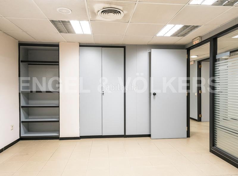 Foto 9fab60c6-378c-425b-bd5c-a683e779e936. Rent business premise in Sagrada Família Barcelona