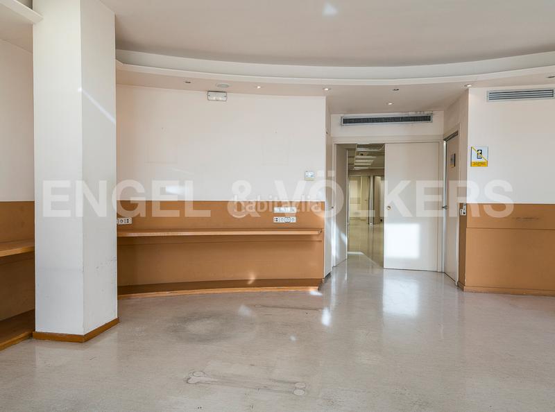 Foto abff75c2-b231-46b7-a75b-8ce59bcdfdab. Rent business premise in Sagrada Família Barcelona
