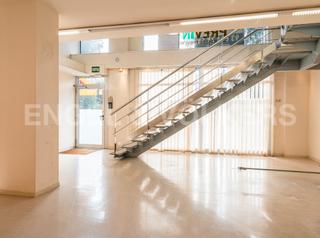 Rent Business premise in Sagrada Família. Exclusivo local en calle aragón