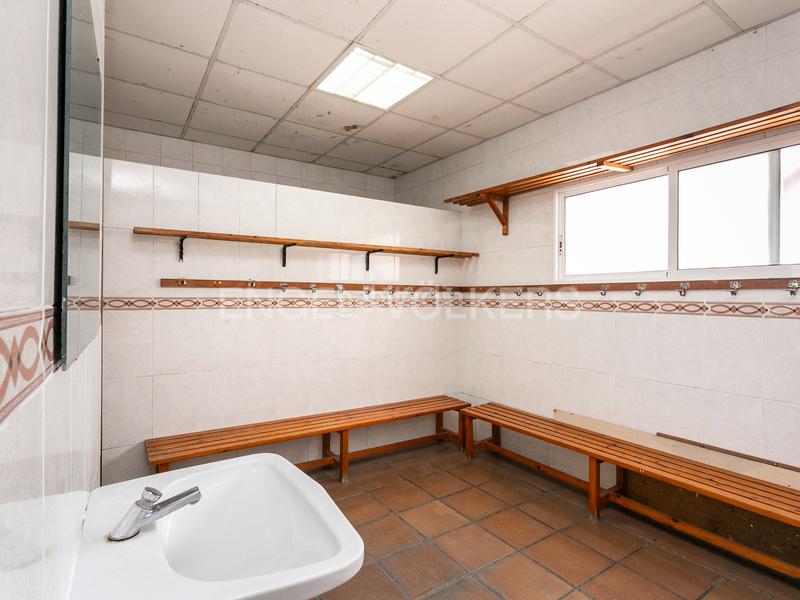 Foto a267bded-8c3b-443e-befb-7afe1f7e7734. Local comercial a Sant Pere i Sant Pau Tarragona