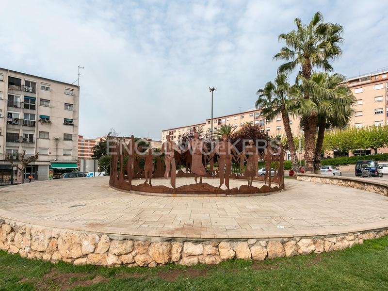 Foto bf69b172-d6a1-4ff5-8f0a-7ea62a636c24. Local comercial a Sant Pere i Sant Pau Tarragona