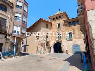Business premise in Mas Borràs-Coto del Rey. Espacioso local comercial en el vendrell oportunidad única en zo