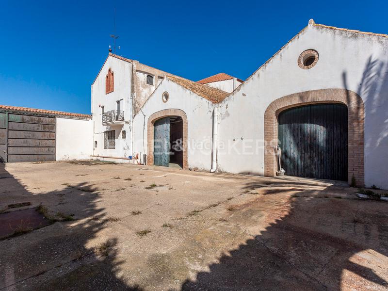 Foto f582eae3-e883-43d2-95d3-2a4adf3fd320. Edifici a Secuita (La)