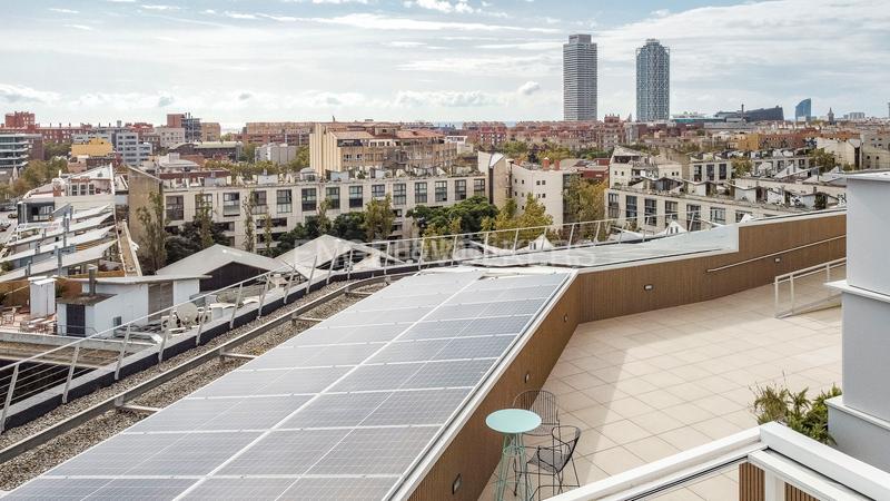 Foto 6387d490-6baf-42eb-9913-30220a12195c. Location bureau avec parking dans El Parc i la Llacuna del Poblenou Barcelona