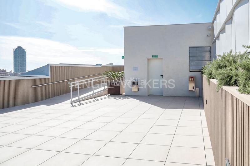 Foto 54124b0a-e40c-4700-bdb8-ca69652ddc02. Rent office space with parking in El Parc i la Llacuna del Poblenou Barcelona