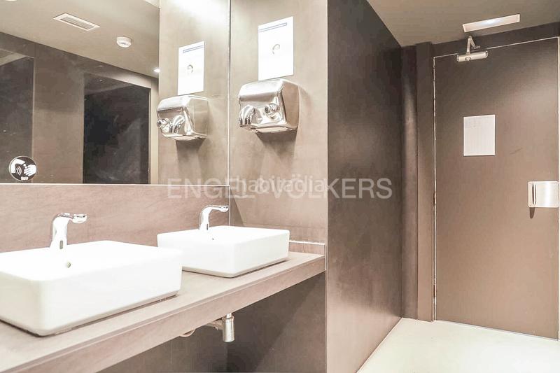 Foto c4a03e95-bff9-4171-a544-374484c3a9da. Rent office space with parking in El Parc i la Llacuna del Poblenou Barcelona