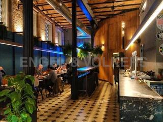 Lloguer Local Comercial a Gòtic. Gran restaurante en el gotico