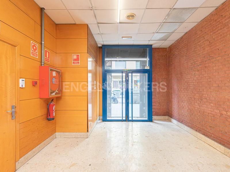 Foto 2869be18-db90-4365-93bc-dddb101931ce. Alquiler local comercial local calle casp. en Dreta de l´Eixample Barcelona