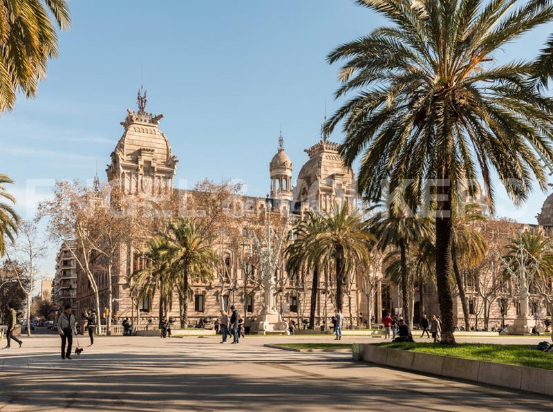 Foto e6c6a915-9fa6-4ec5-9879-53c34e2988f1. Lloguer local comercial a Dreta de l´Eixample Barcelona