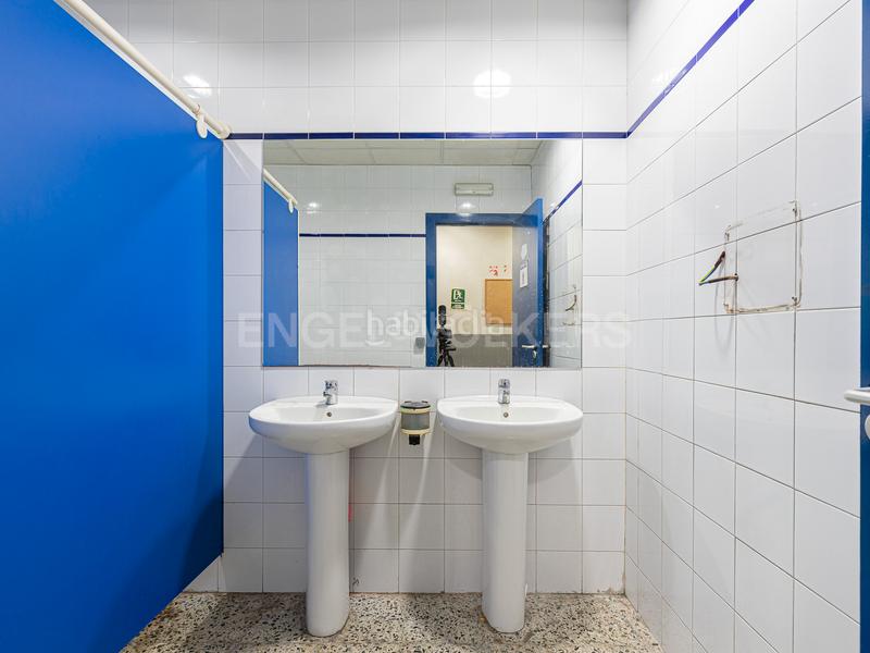 Foto ec58231d-91fd-4467-92af-85f1c0f36a14. Lloguer local comercial a Dreta de l´Eixample Barcelona