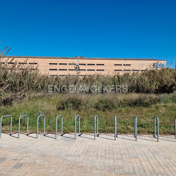 Foto dcf4eb4b-9c28-4e33-8423-94e8c0a86bae. Solar industrial solar en cami de la via y d hipacia, en Viladecans