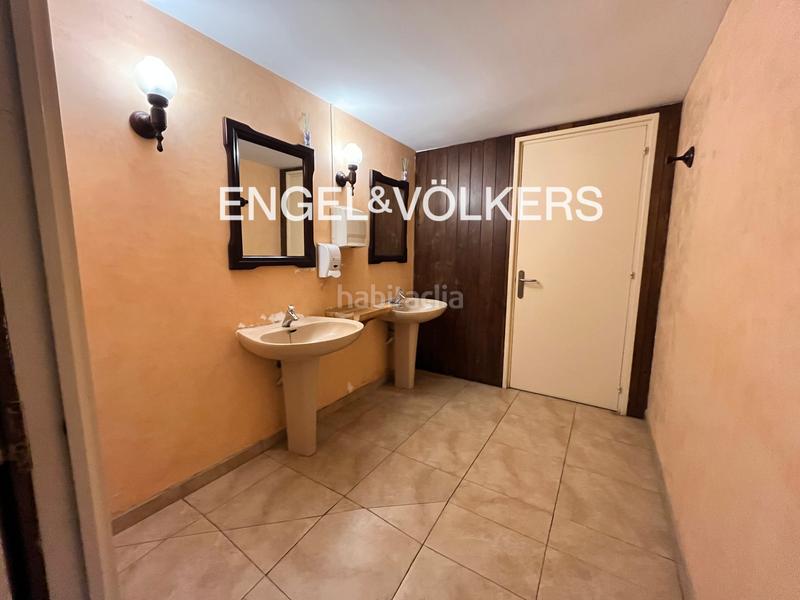 Foto bc6a604d-18de-4430-9bfb-6eaa7ad932a2. Alquiler local comercial prestigioso restaurante en traspaso en el masnou en Masnou (El)