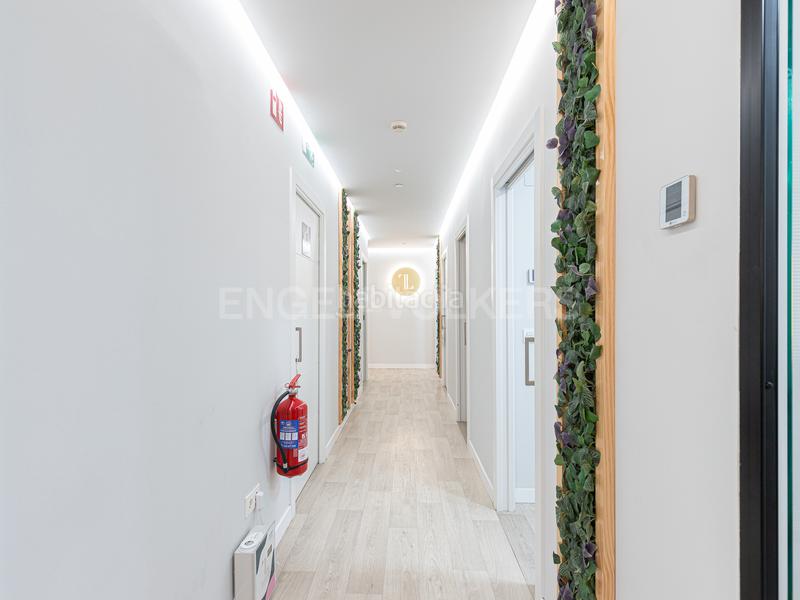 Foto 6ffb4144-9ca4-4625-8b6f-4ca43b991989. Location local commercial dans Porta Barcelona